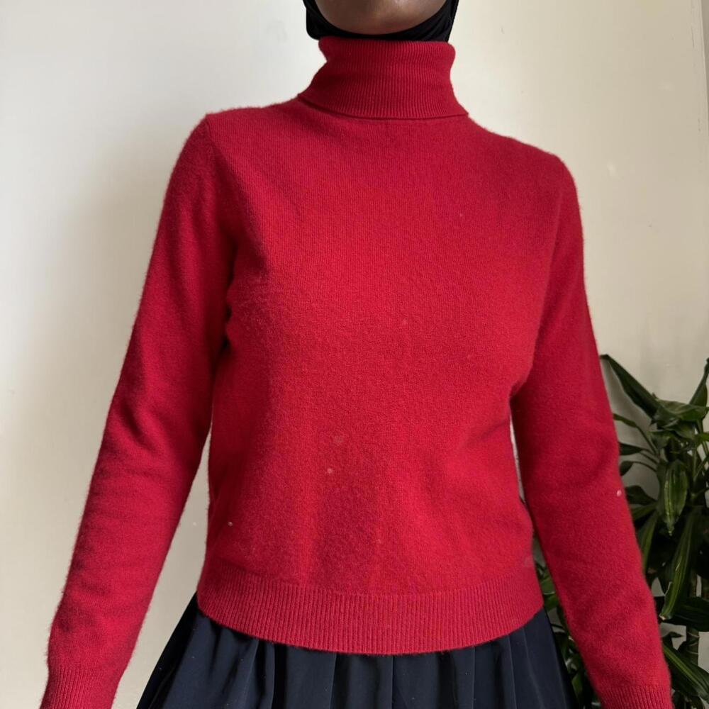 Vintage Red Turtle Neck Pullover Lightweight Cash… - image 3